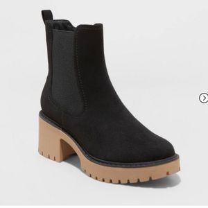 Women's Crispin Chelsea Boots - Universal Thread Black 9 NWOB